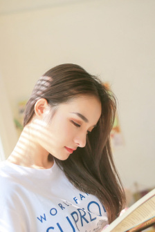 我攻略了一个男团1VN小说